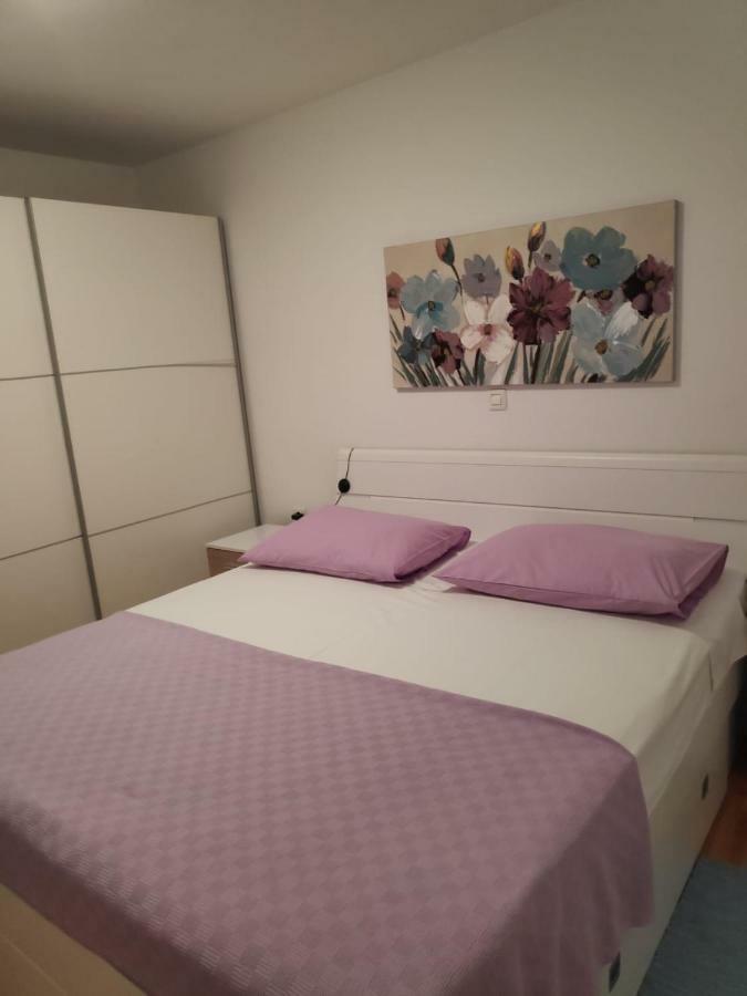 Apartmani Mara I Kata オミシュ エクステリア 写真